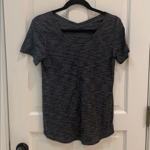 Lululemon t-shirt